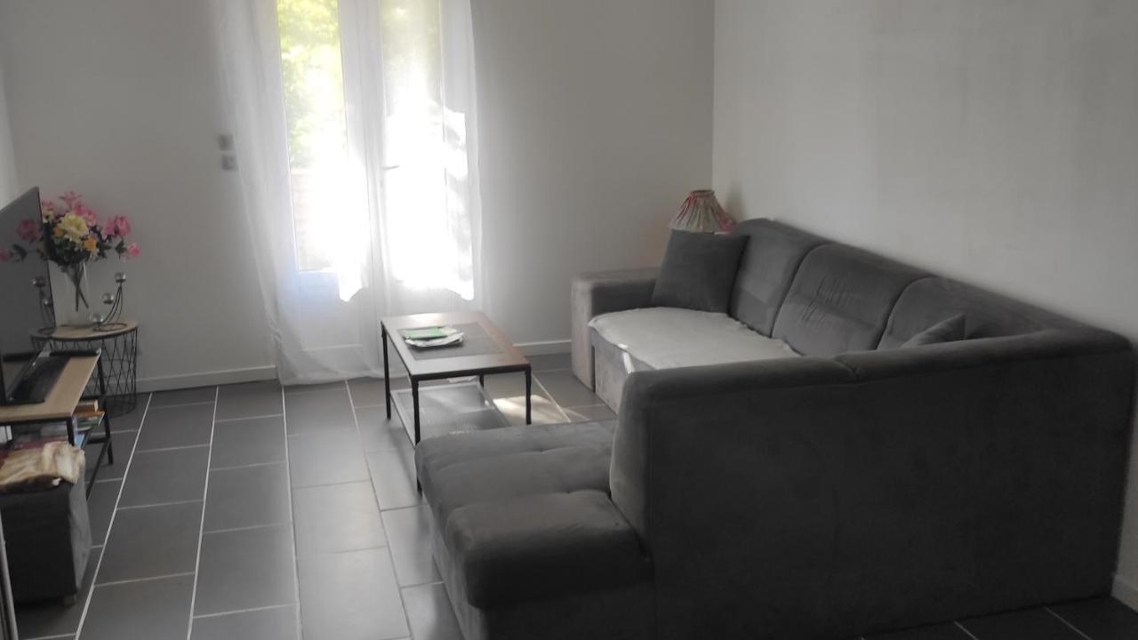 Apartement 'Les Lavandes" Rdc 2Ch - Terrasse Et Parking A Lurs Exterior photo